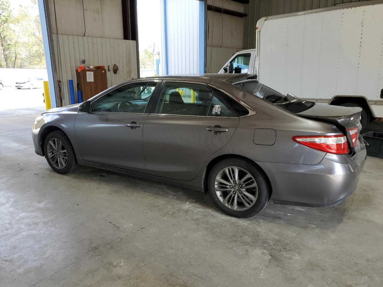 2017 TOYOTA CAMRY LE - Image 2