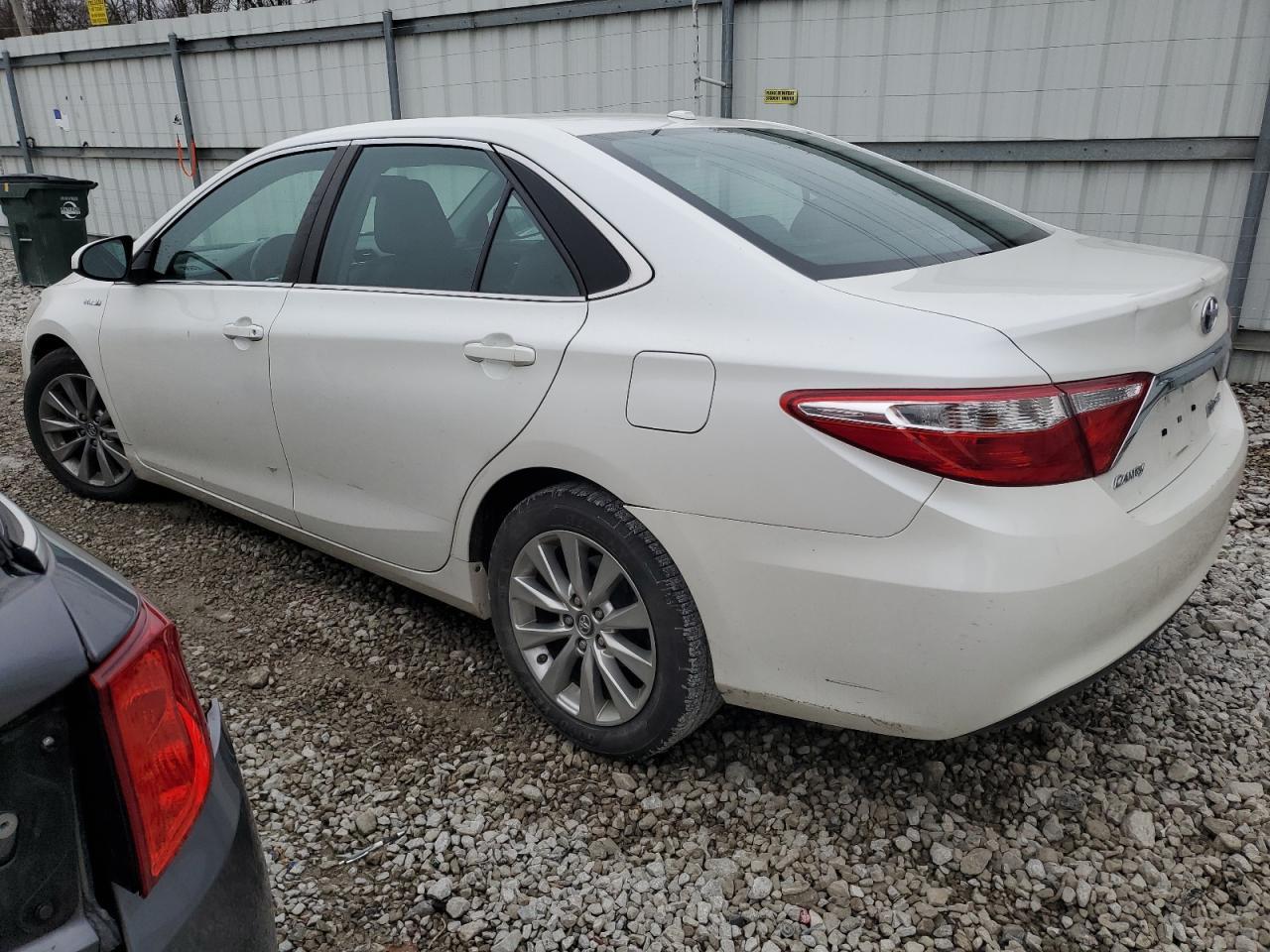2017 TOYOTA CAMRY HYBR - Фото 2