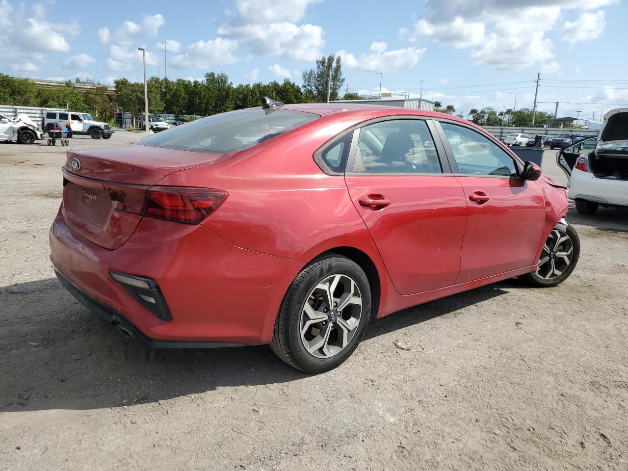2021 KIA FORTE FE - Фото 3