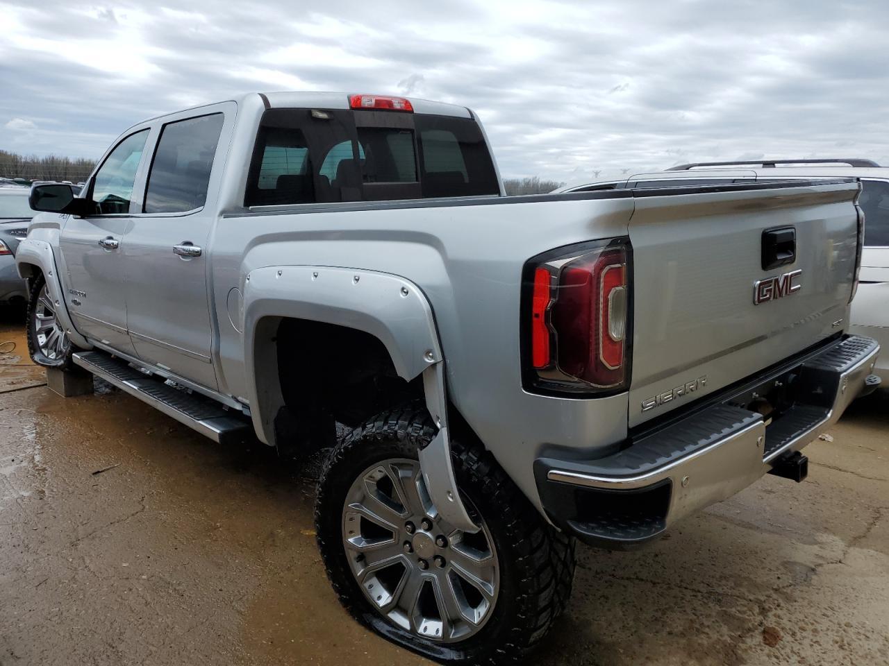 2018 GMC SIERRA K15 - Фото 2