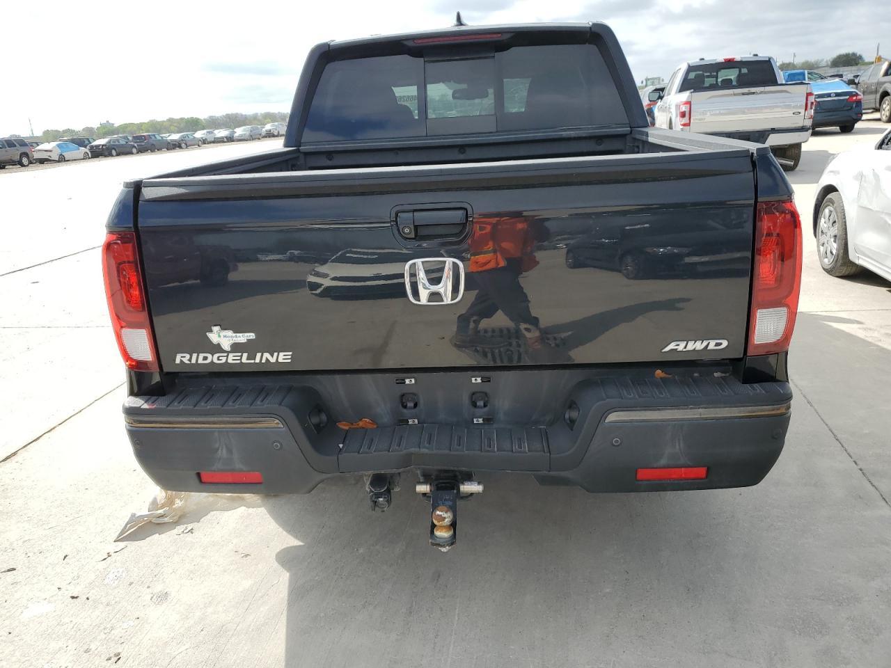 2018 HONDA RIDGELINE - Image 6