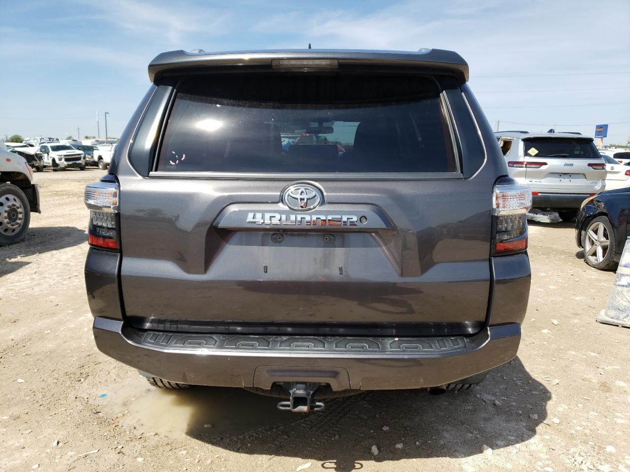 2017 TOYOTA 4RUNNER SR - Фото 6