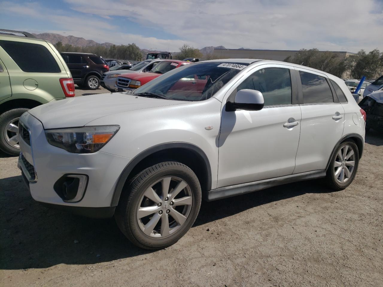 2015 MITSUBISHI OUTLANDER
