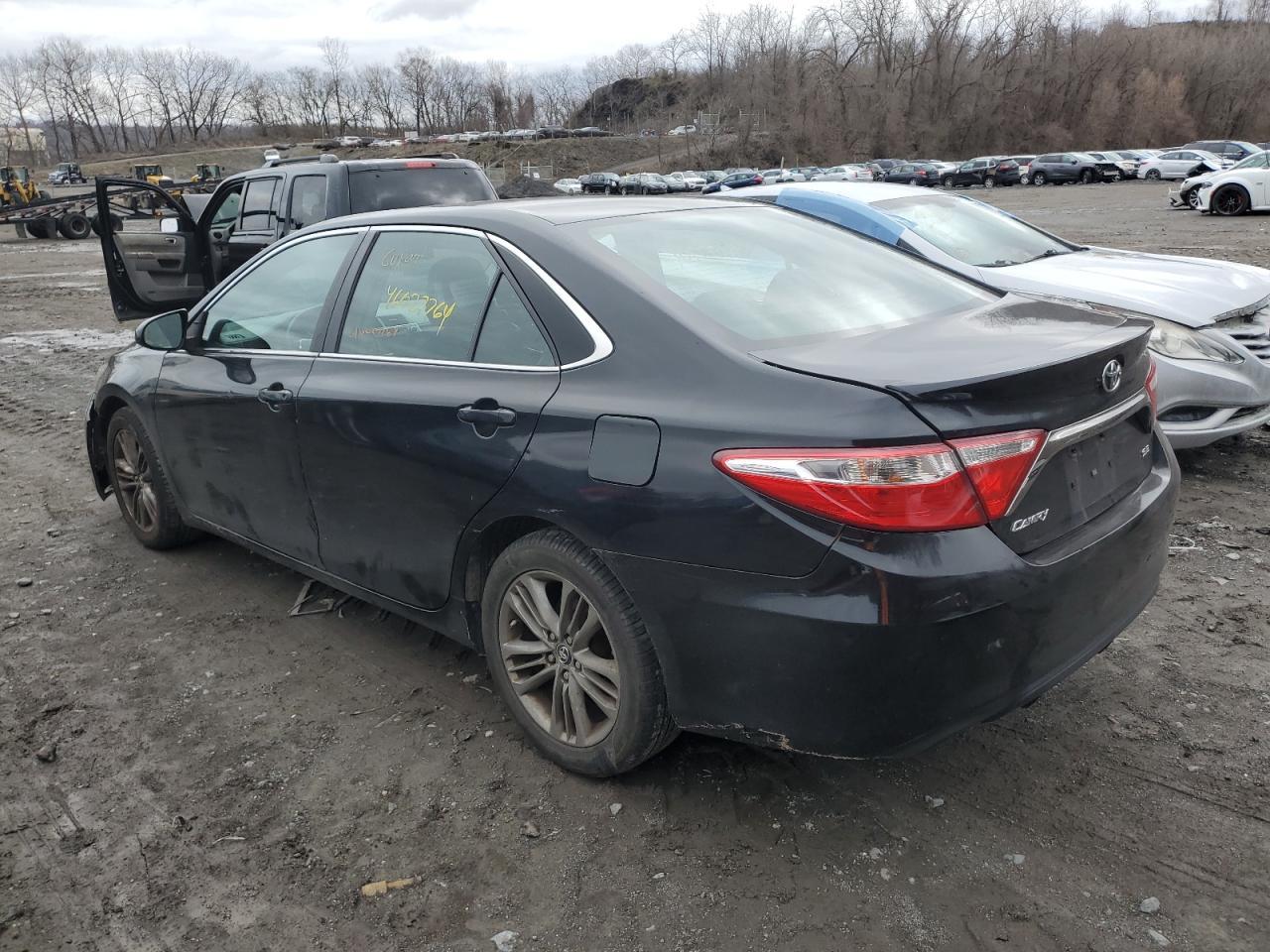 2016 TOYOTA CAMRY LE - Фото 2