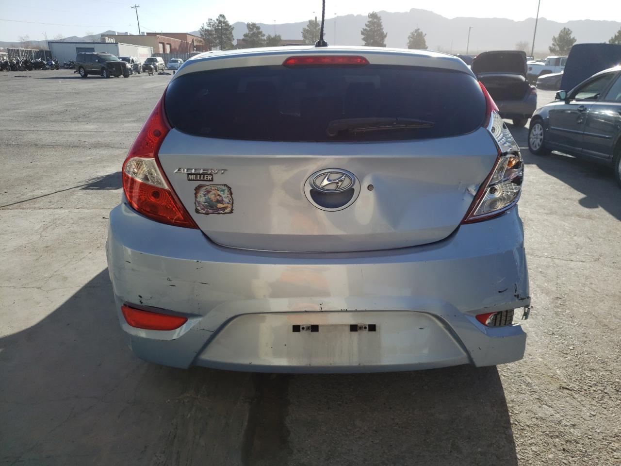 2012 HYUNDAI ACCENT GLS - Фото 6