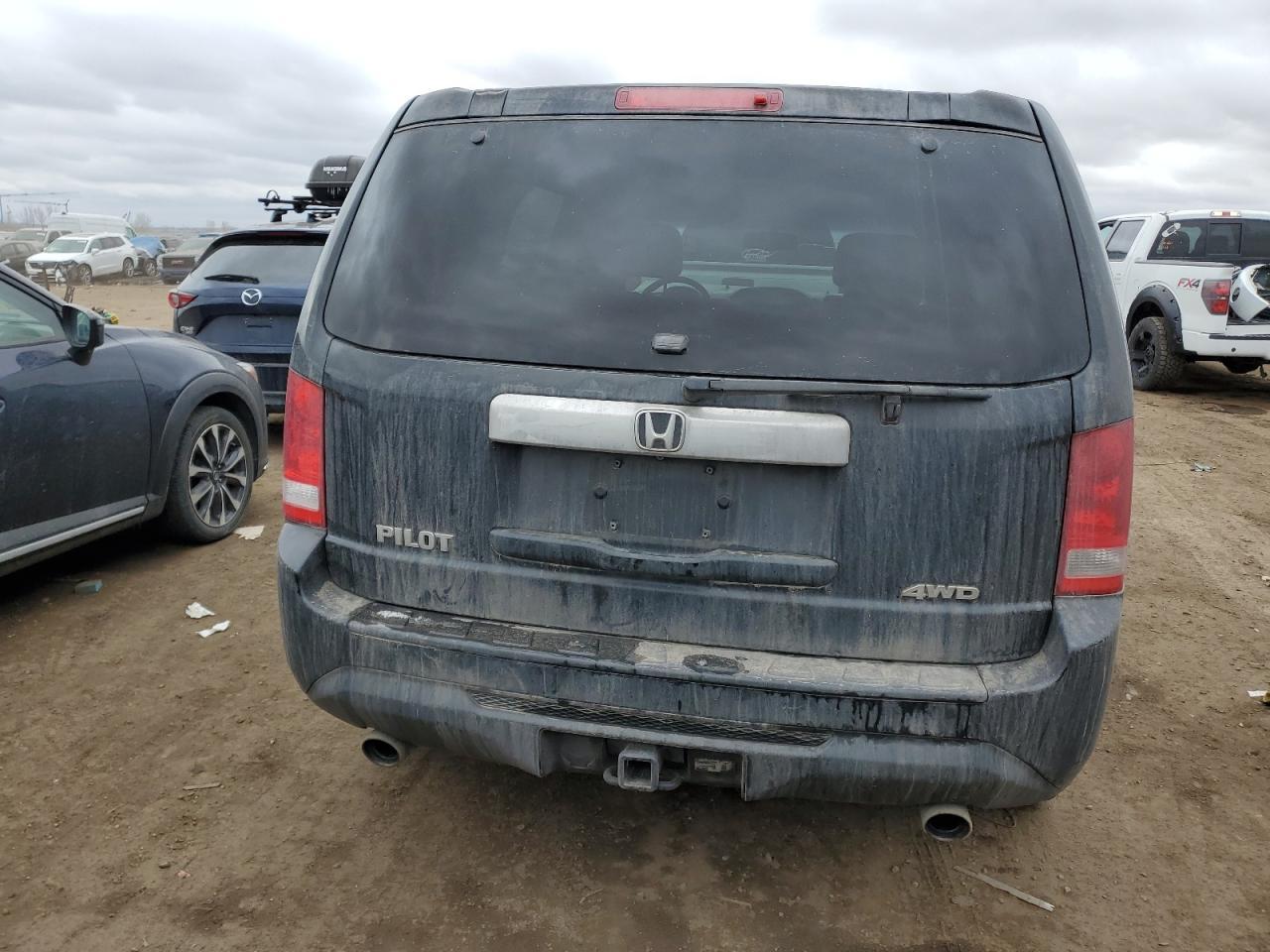 2013 HONDA PILOT EXLN - Image 6