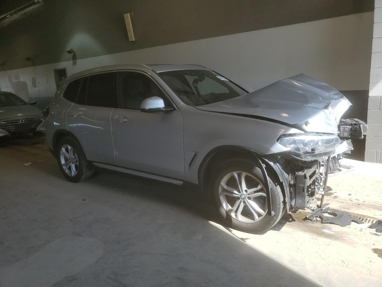2019 BMW X3 XDRIVE3 - Фото 4