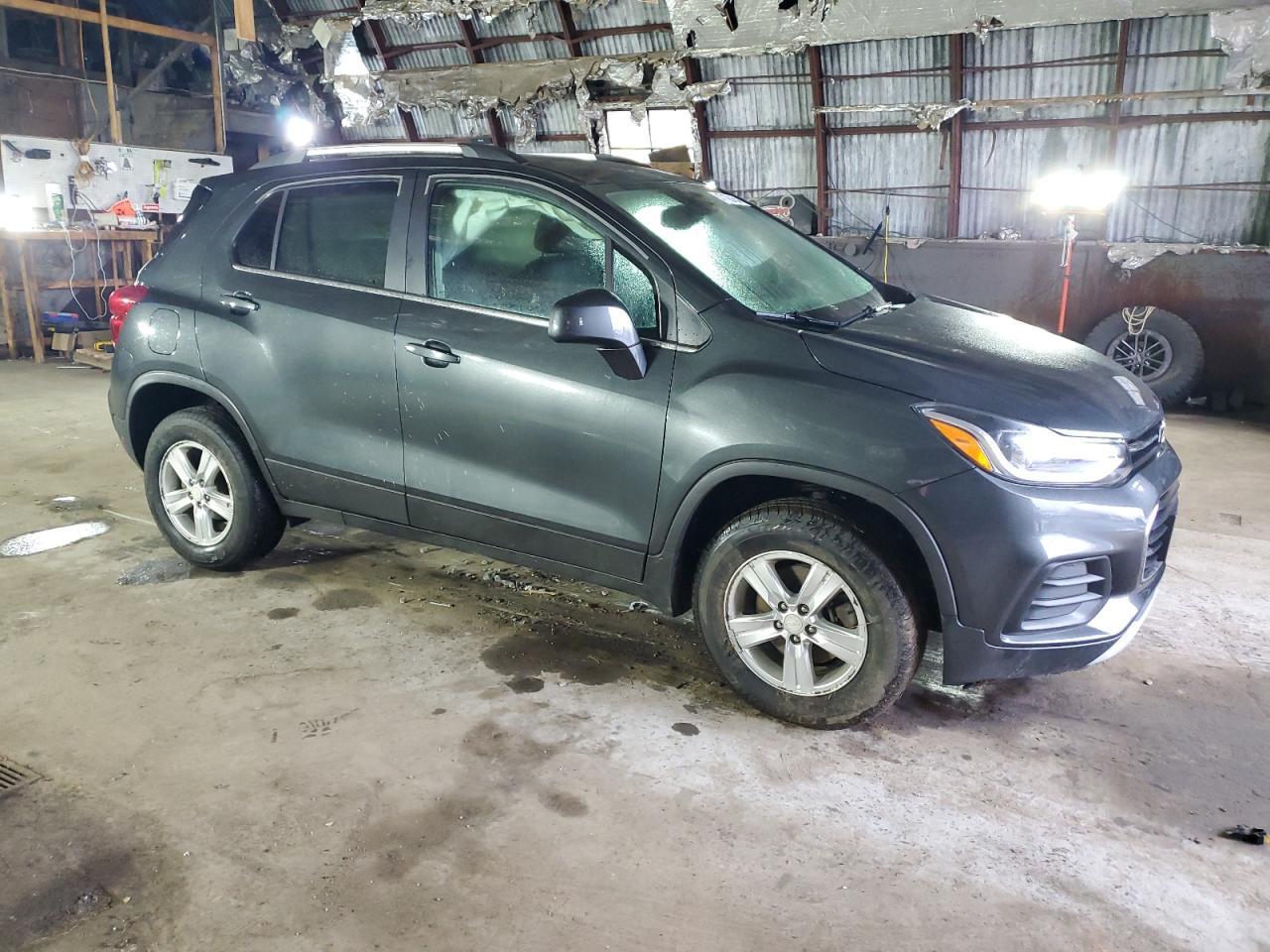 2018 CHEVROLET TRAX 1LT - Image 4