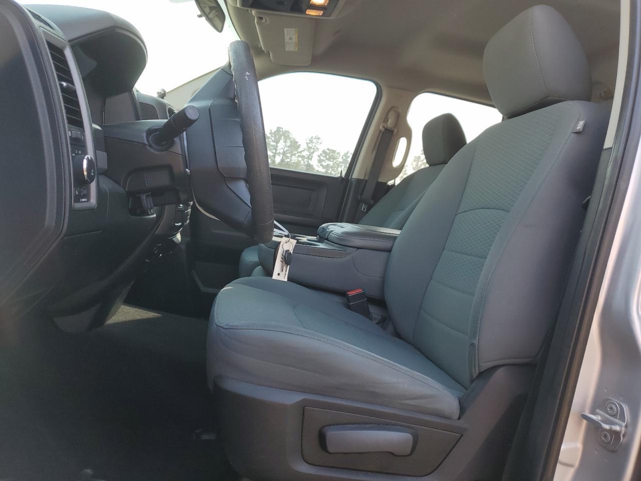 2018 RAM 1500 ST - Image 7
