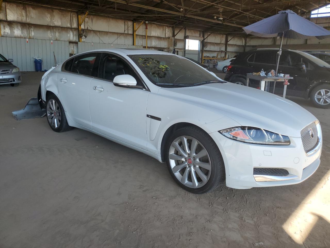 2014 JAGUAR XF - Фото 4