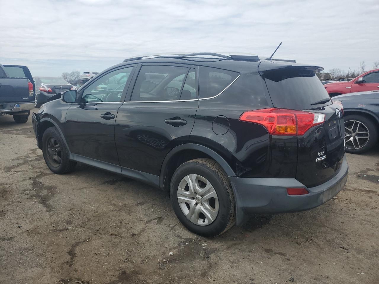 2014 TOYOTA RAV4 LE - Фото 2