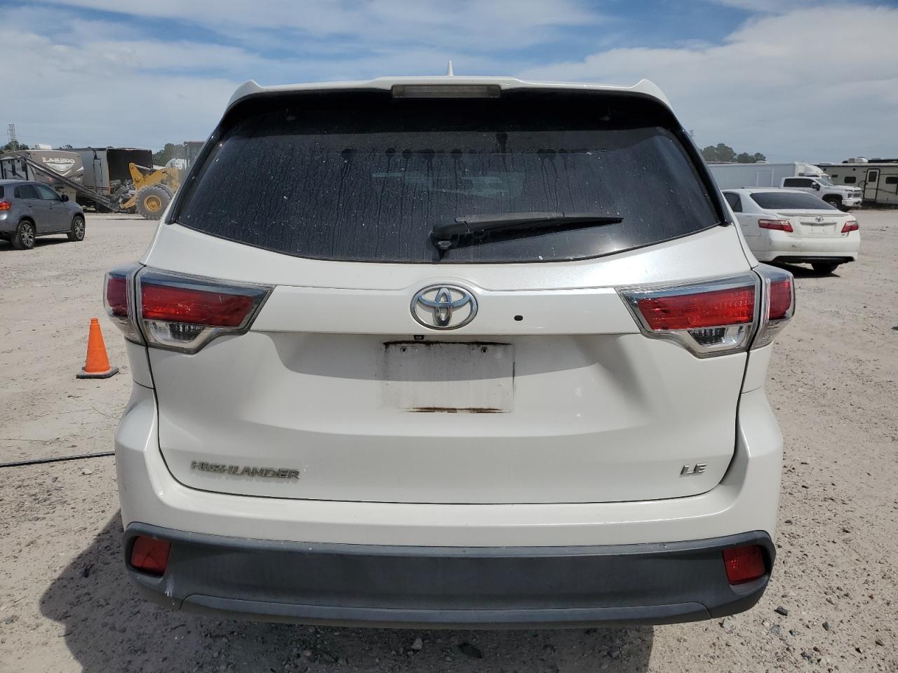 2014 TOYOTA HIGHLANDER - Image 6