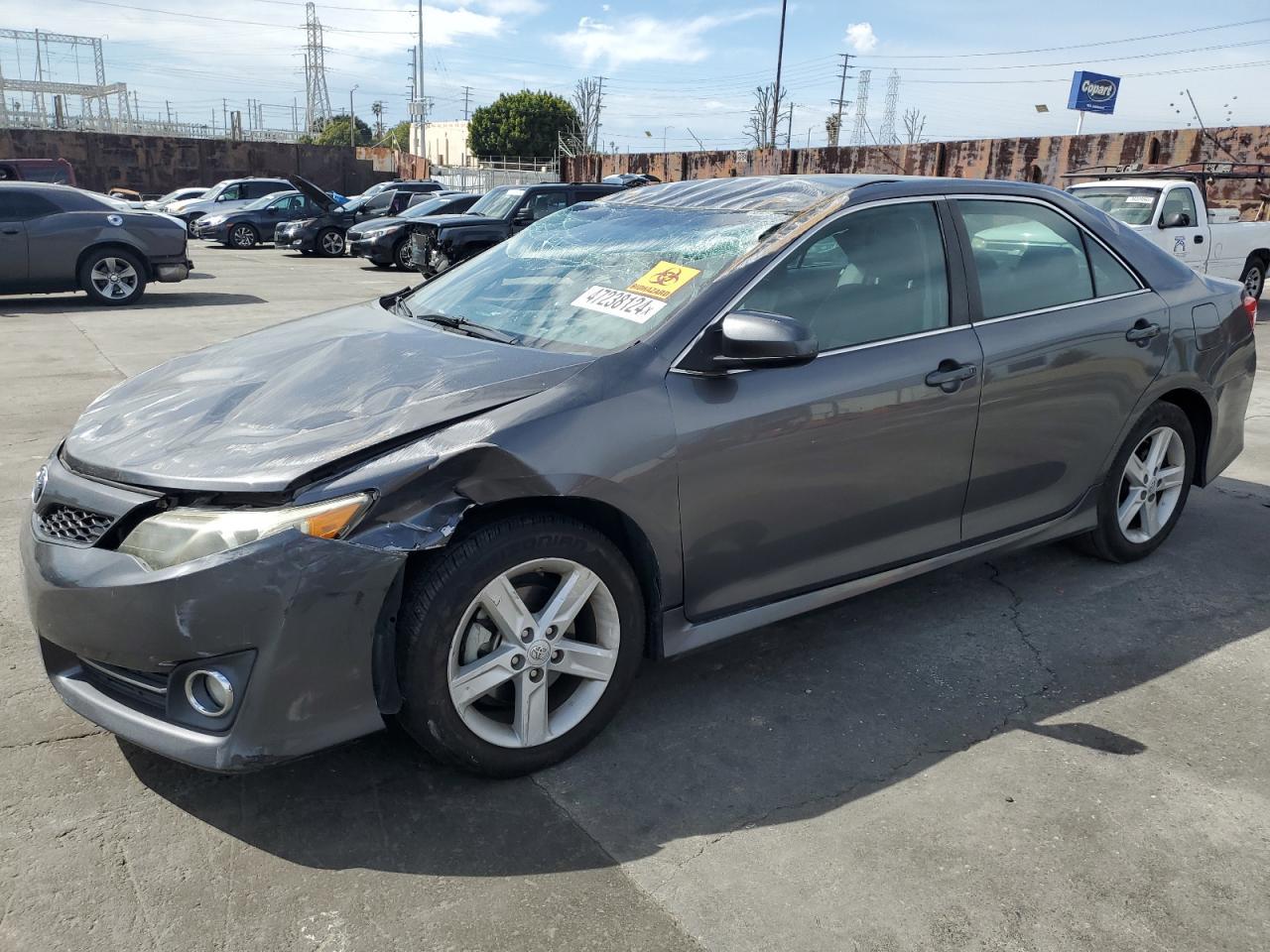 2013 TOYOTA CAMRY L