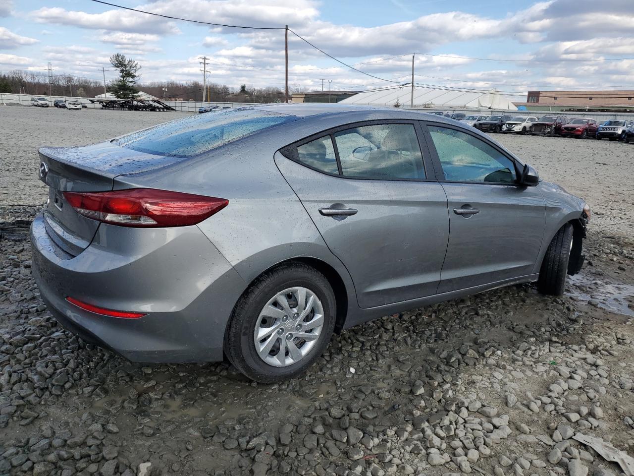 2018 HYUNDAI ELANTRA SE - Фото 3