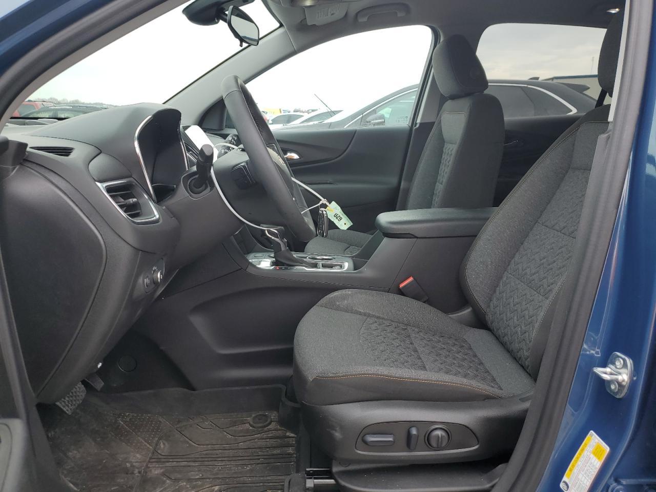 2024 CHEVROLET EQUINOX LT - Image 7