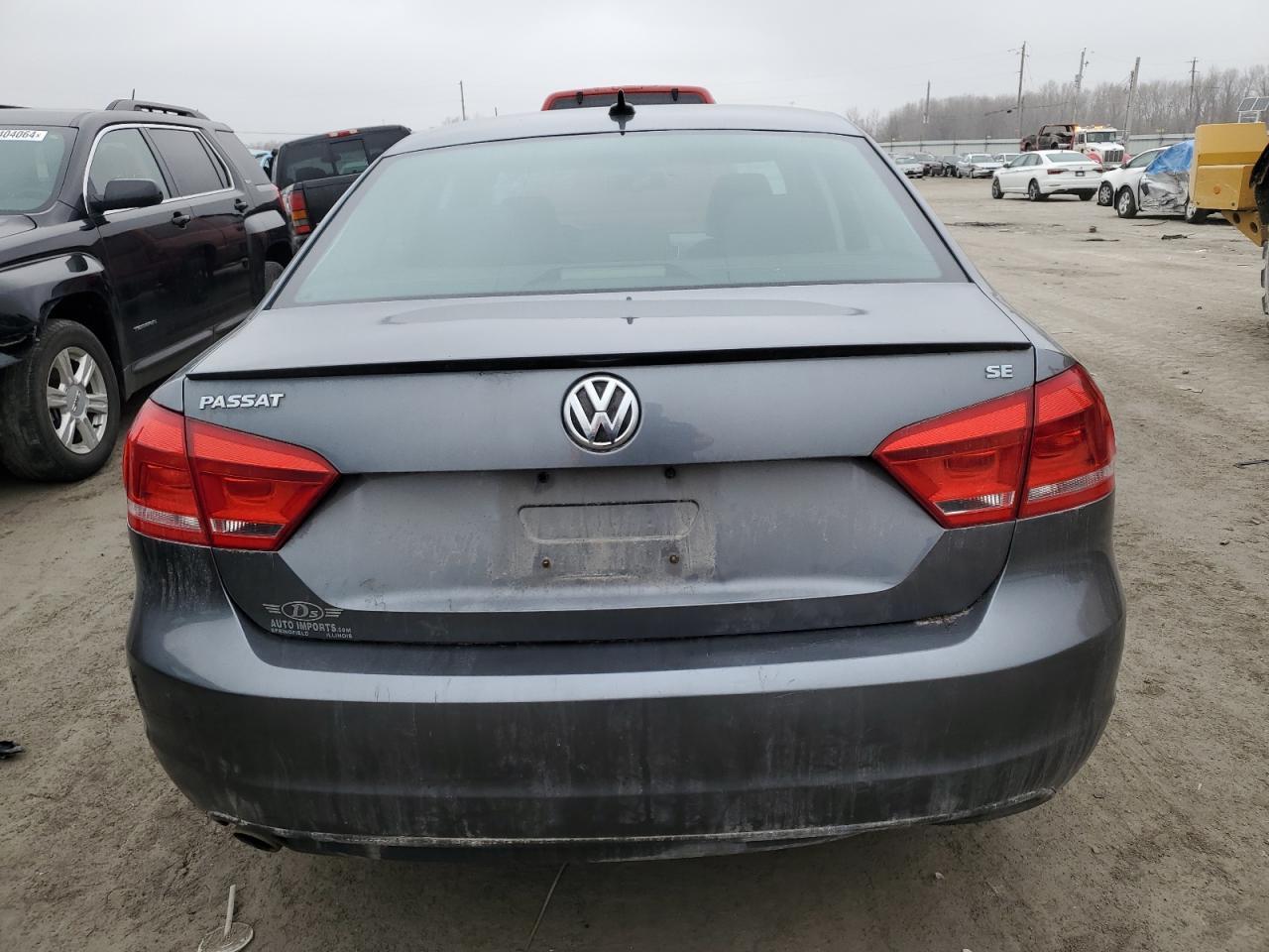 2013 VOLKSWAGEN PASSAT SE - Image 6