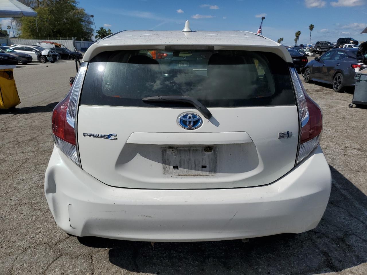 2015 TOYOTA PRIUS - Фото 6