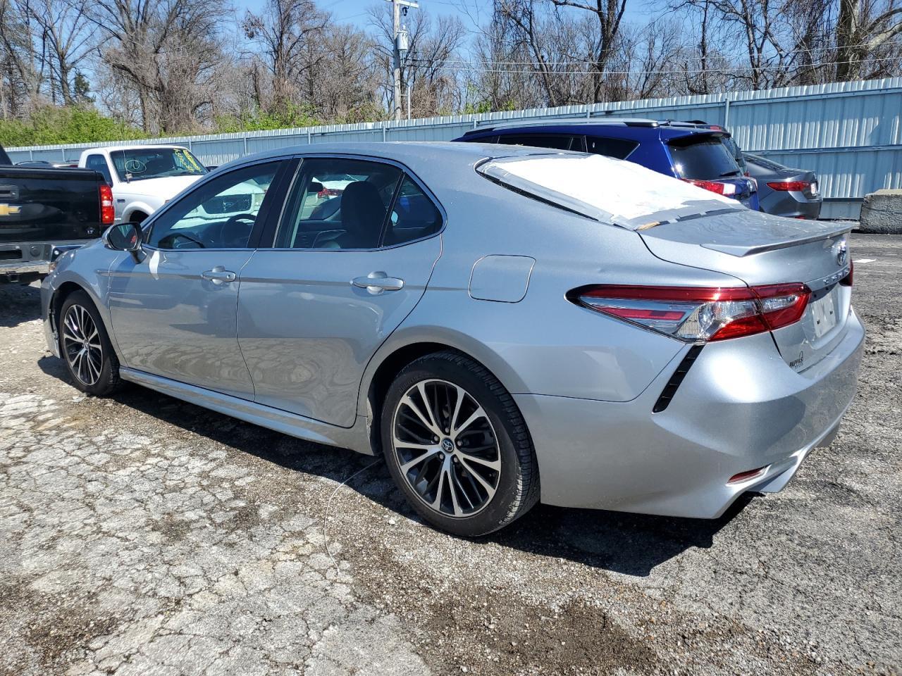 2018 TOYOTA CAMRY L - Image 2
