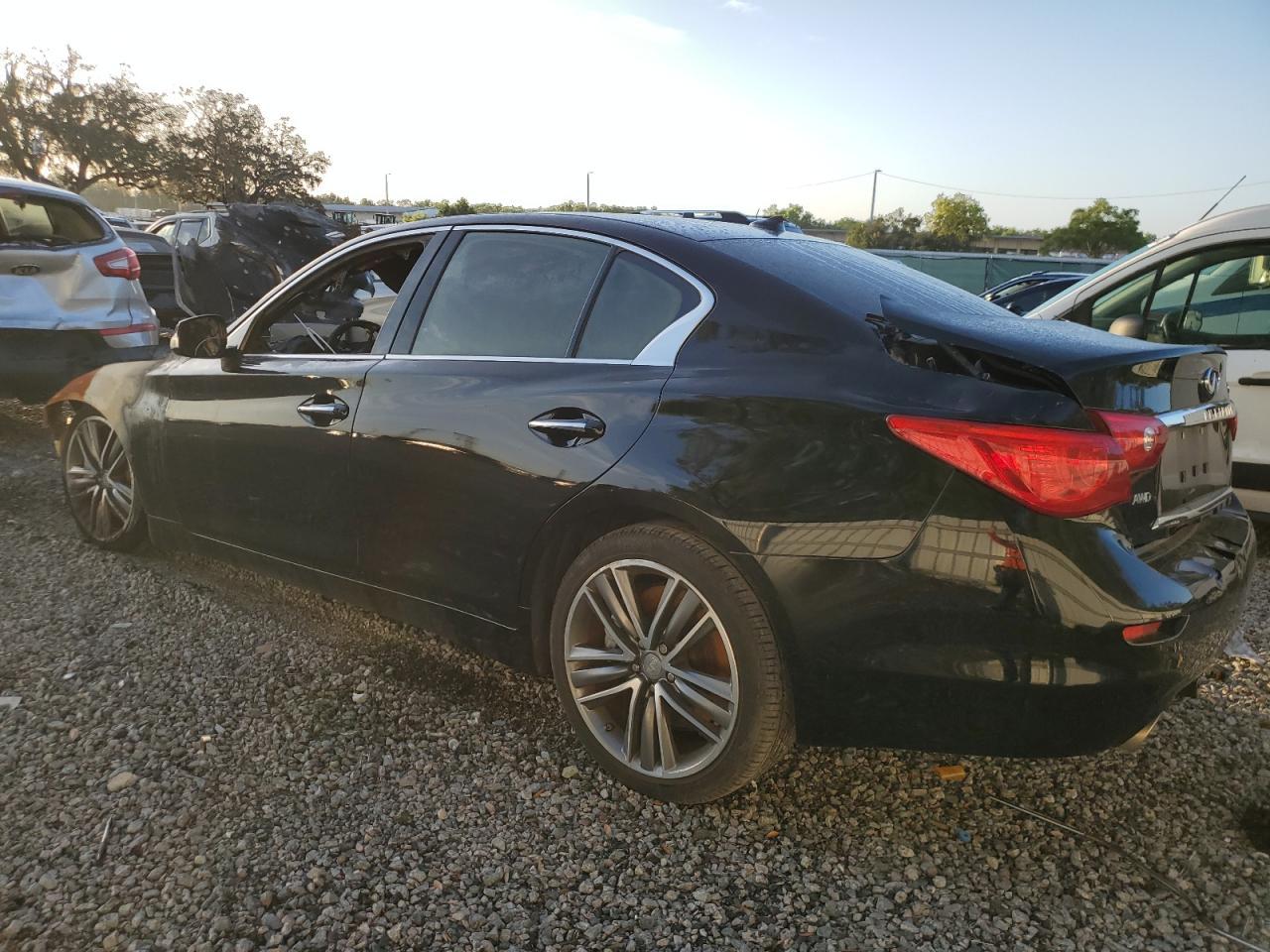 2015 INFINITI Q50 BASE - Фото 2