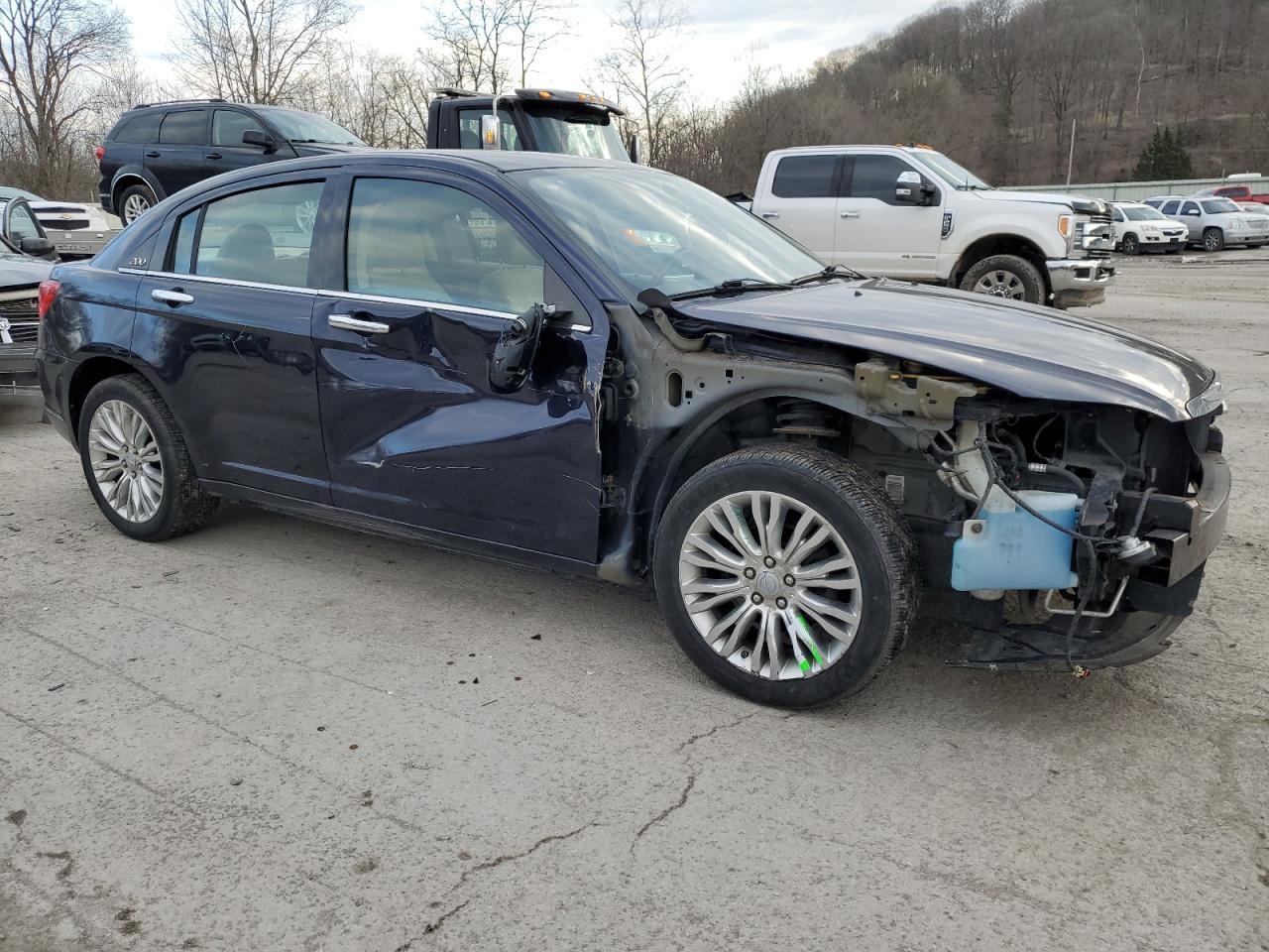2012 CHRYSLER 200 LIMITE - Image 4