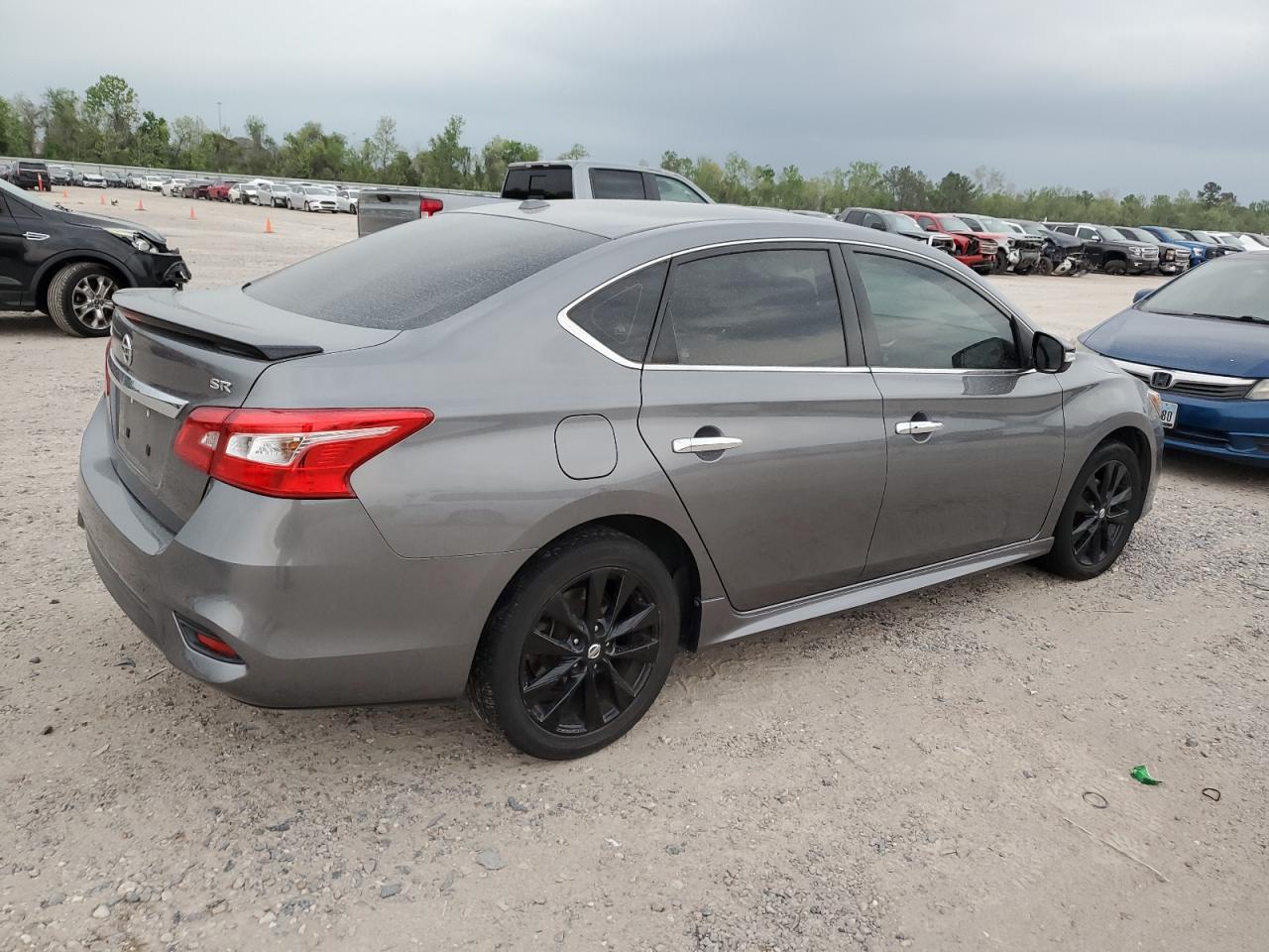 2017 NISSAN SENTRA S - Фото 3