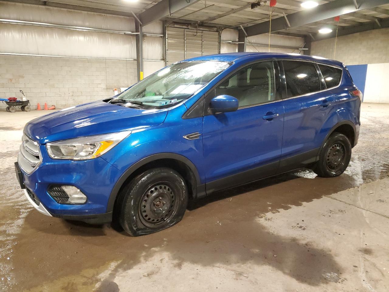 2017 FORD ESCAPE SE car image