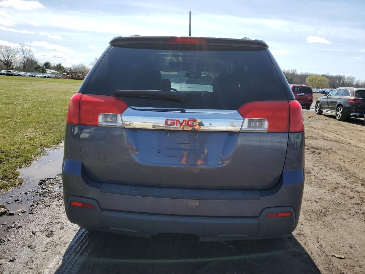 2014 GMC TERRAIN SL - Image 6