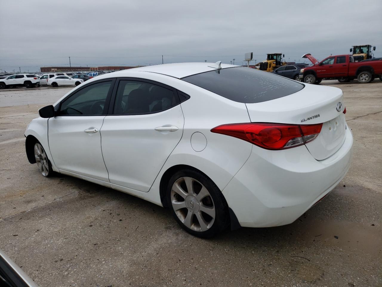 2013 HYUNDAI ELANTRA GL - Image 2