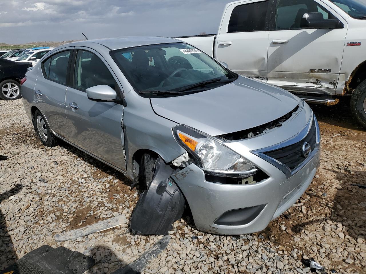 2016 NISSAN VERSA S - Фото 4