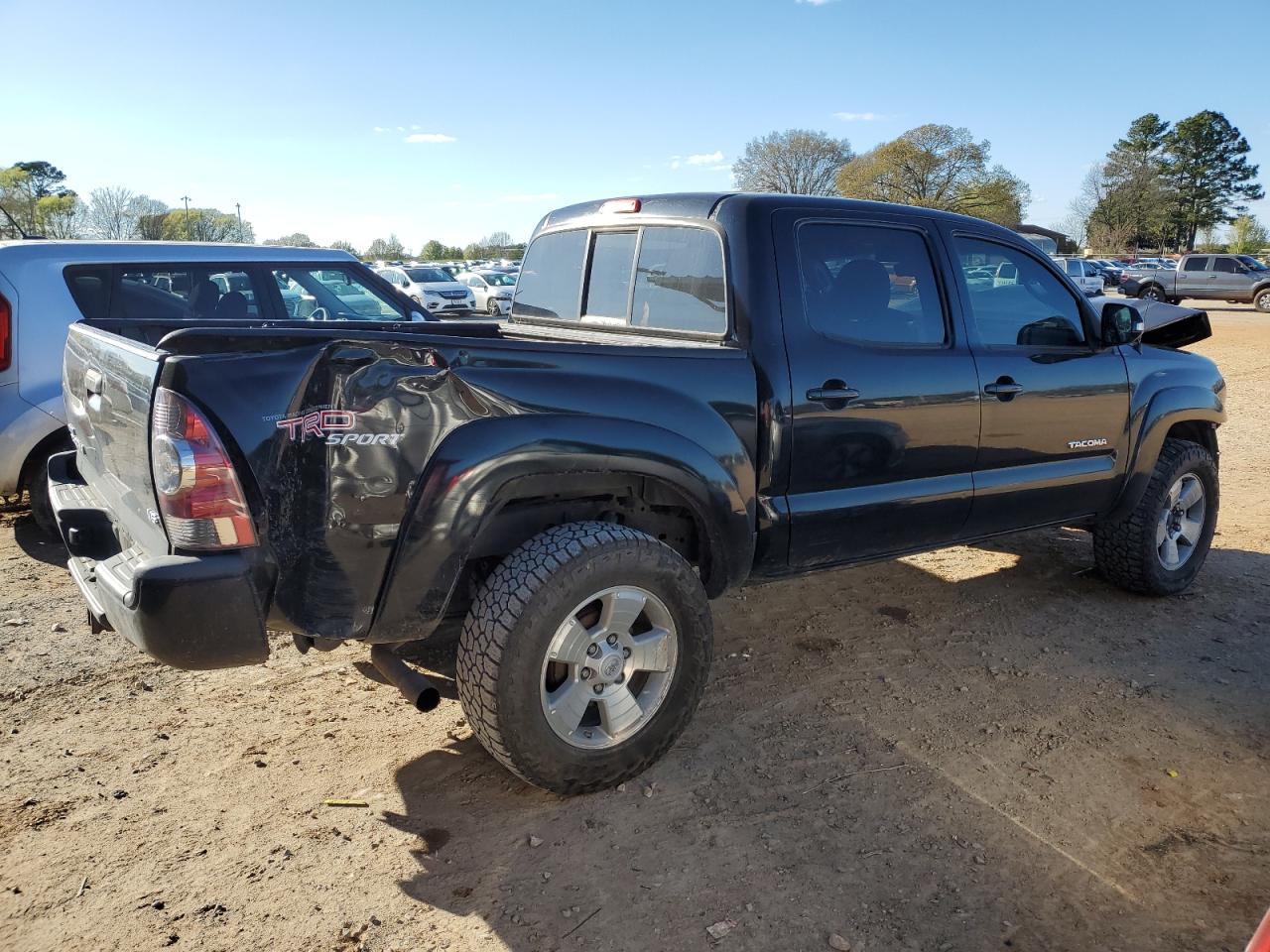 2013 TOYOTA TACOMA DOU - Фото 3