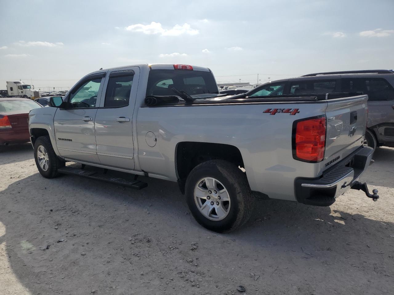 2018 CHEVROLET SILVERADO - Image 2