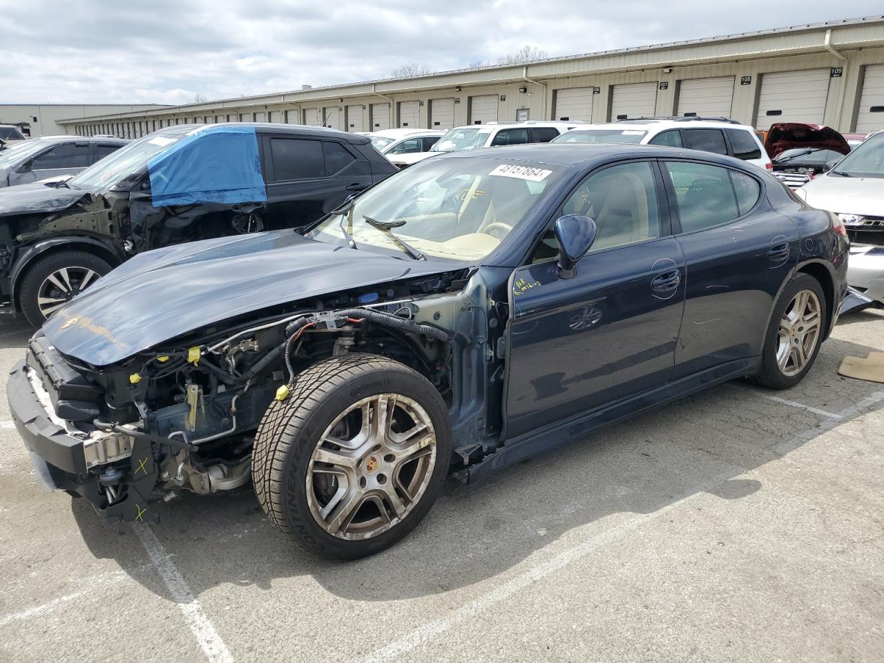 2013 PORSCHE PANAMERA 2