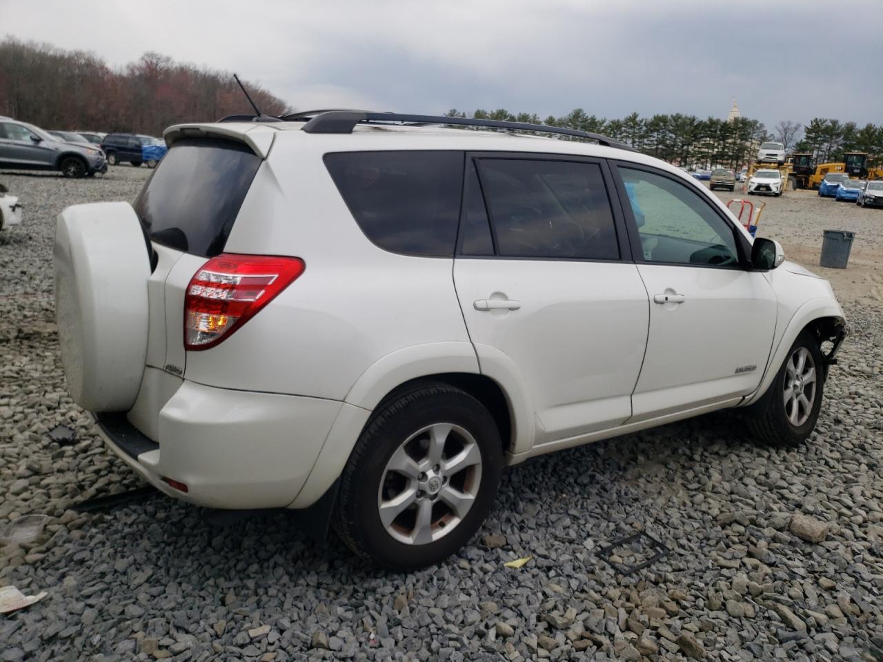 2011 TOYOTA RAV4 LIMIT - Image 3