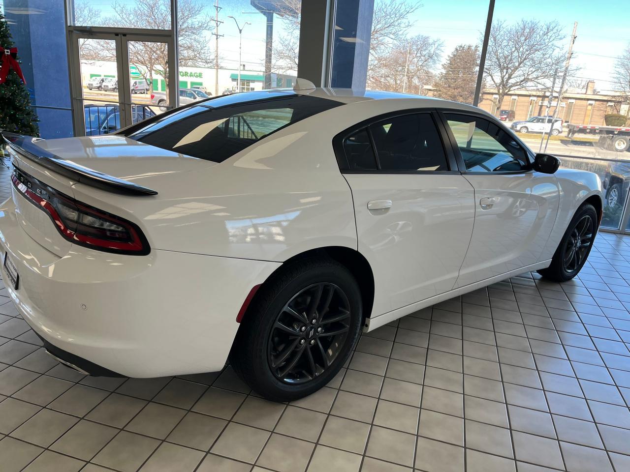 2019 DODGE CHARGER SX - Image 4