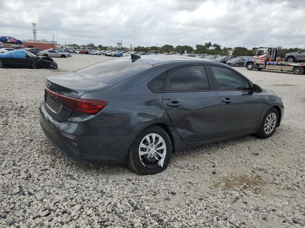 2021 KIA FORTE FE - Фото 3