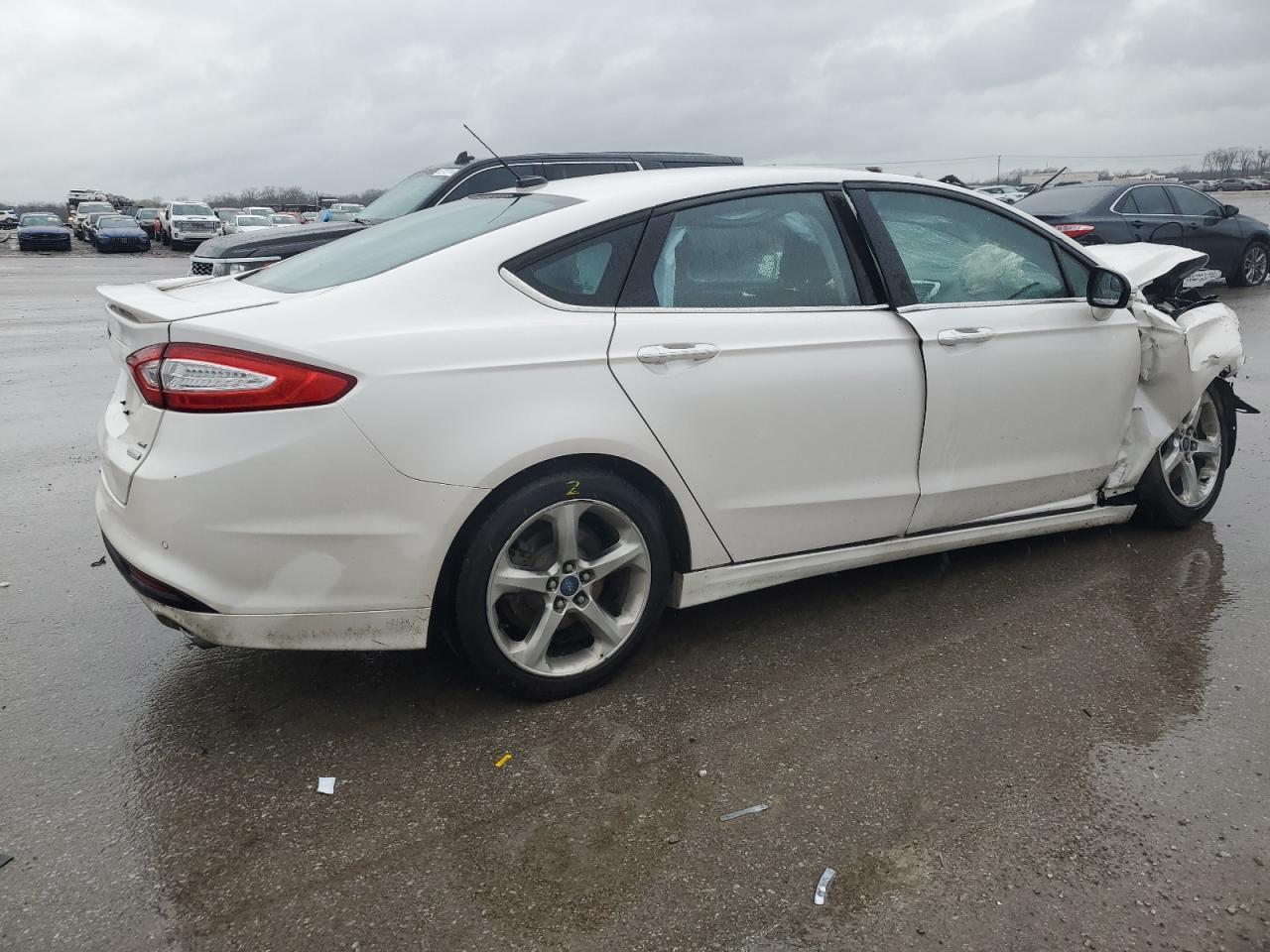 2013 FORD FUSION SE - Image 3