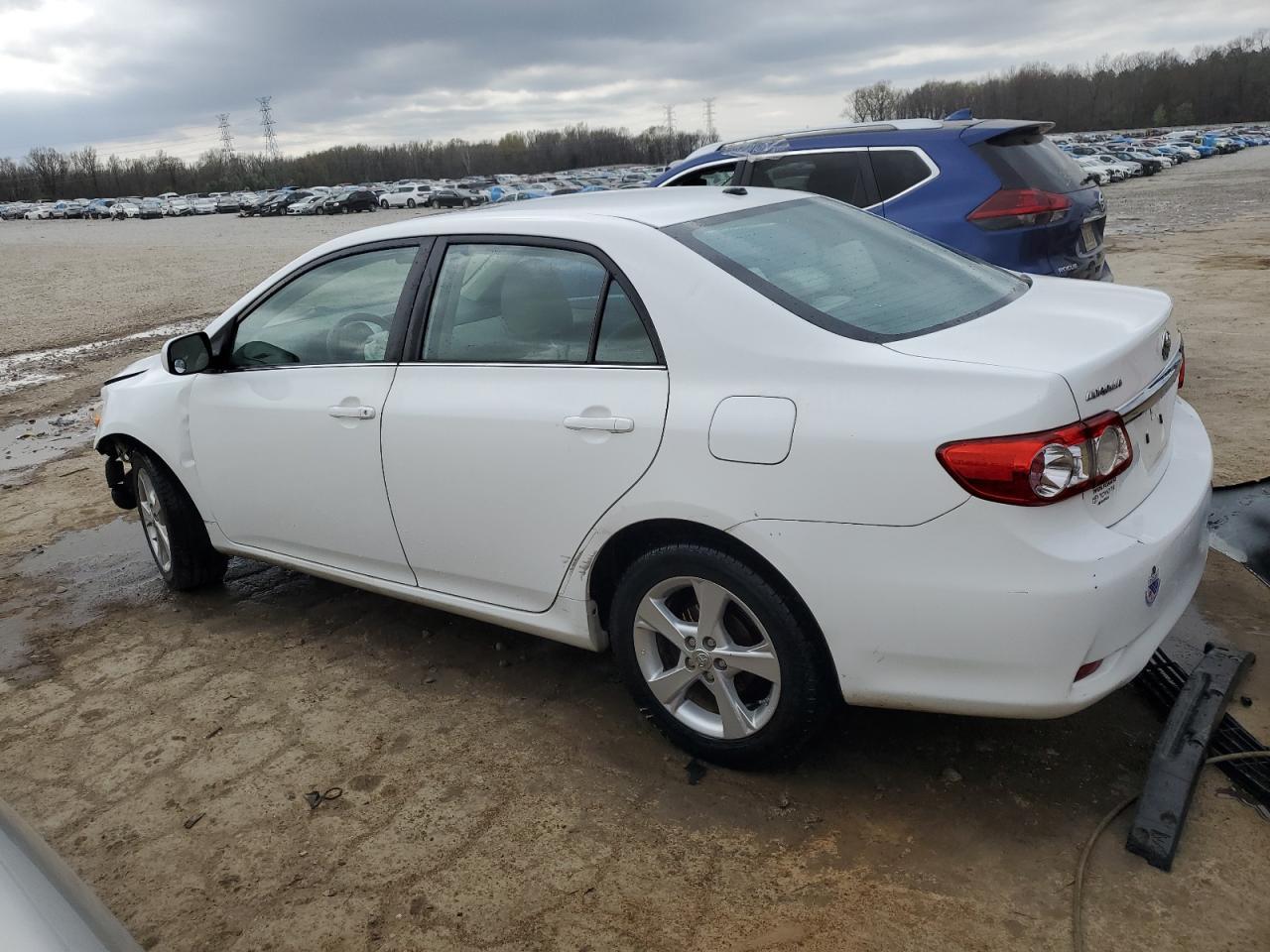 2013 TOYOTA COROLLA BA - Фото 2