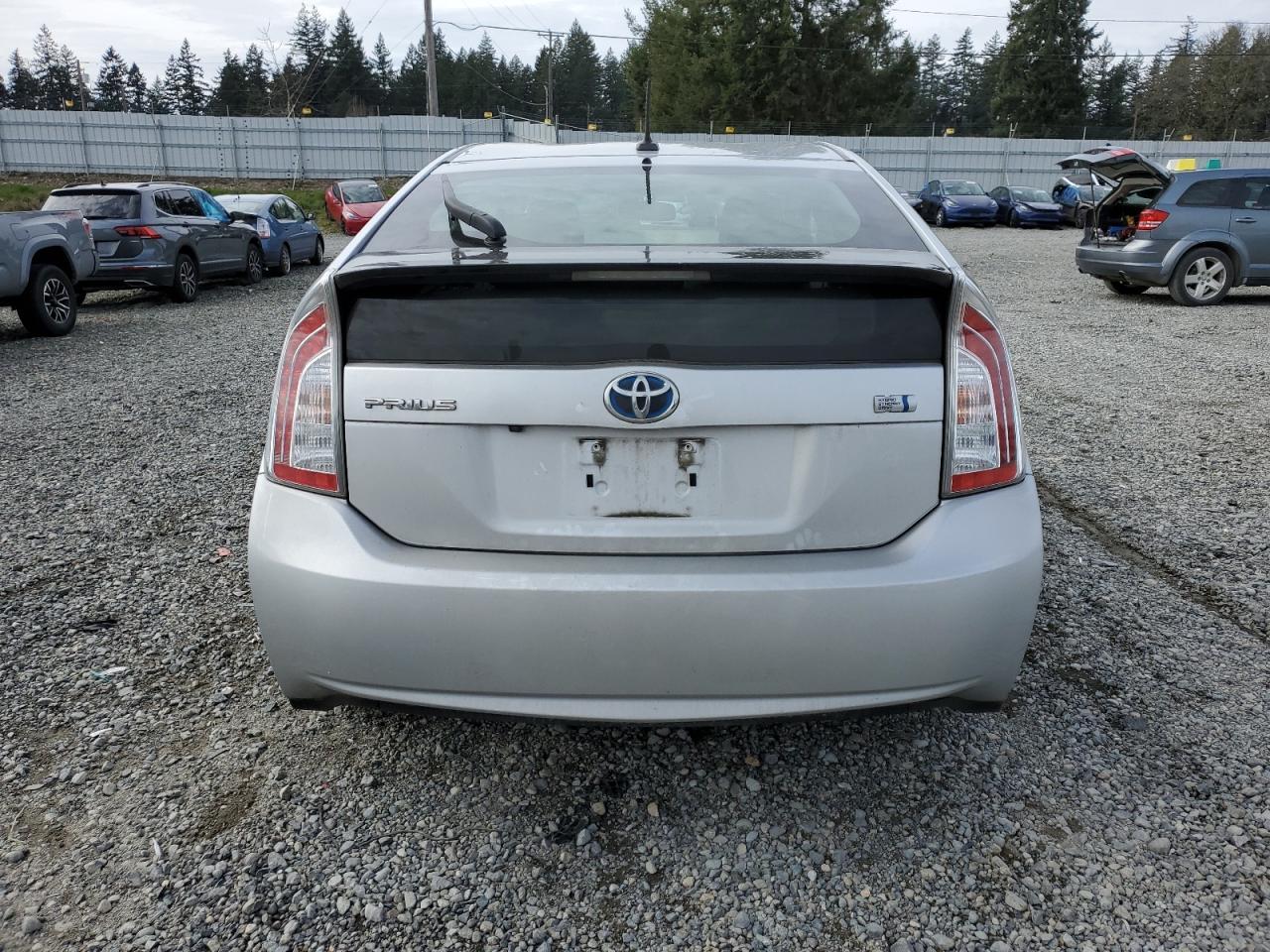 2013 TOYOTA PRIUS - Фото 6