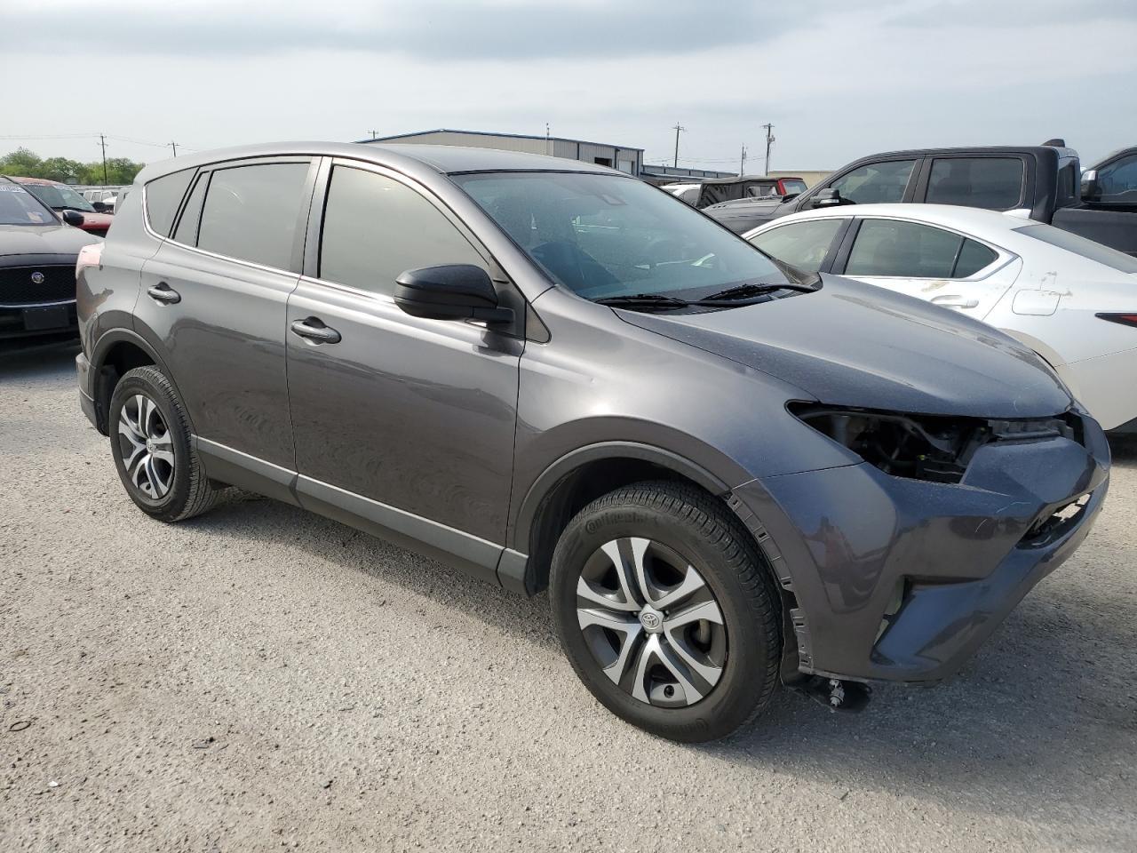 2018 TOYOTA RAV4 LE - Image 4