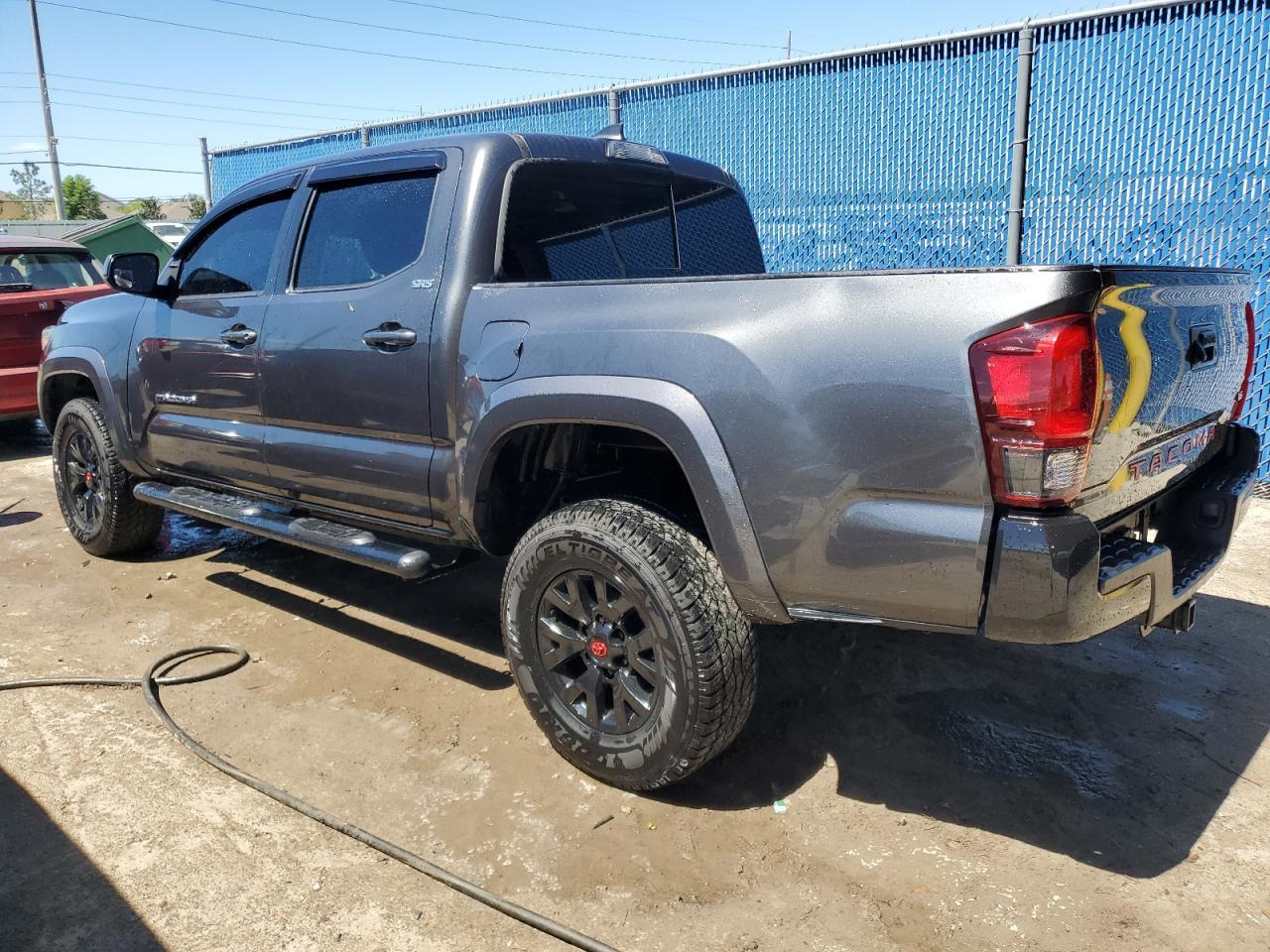 2018 TOYOTA TACOMA DOU - Фото 2