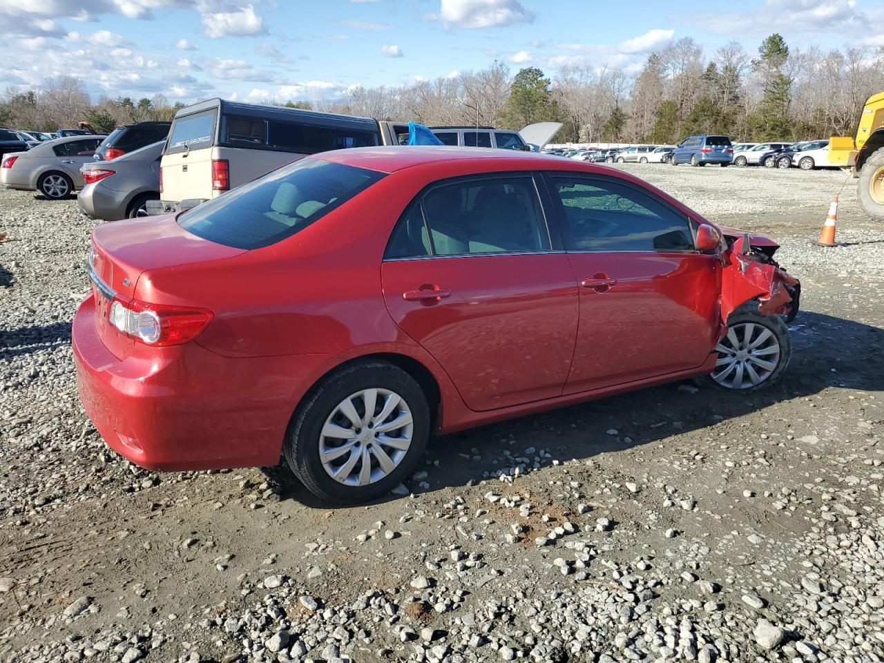 2013 TOYOTA COROLLA BA - Фото 3