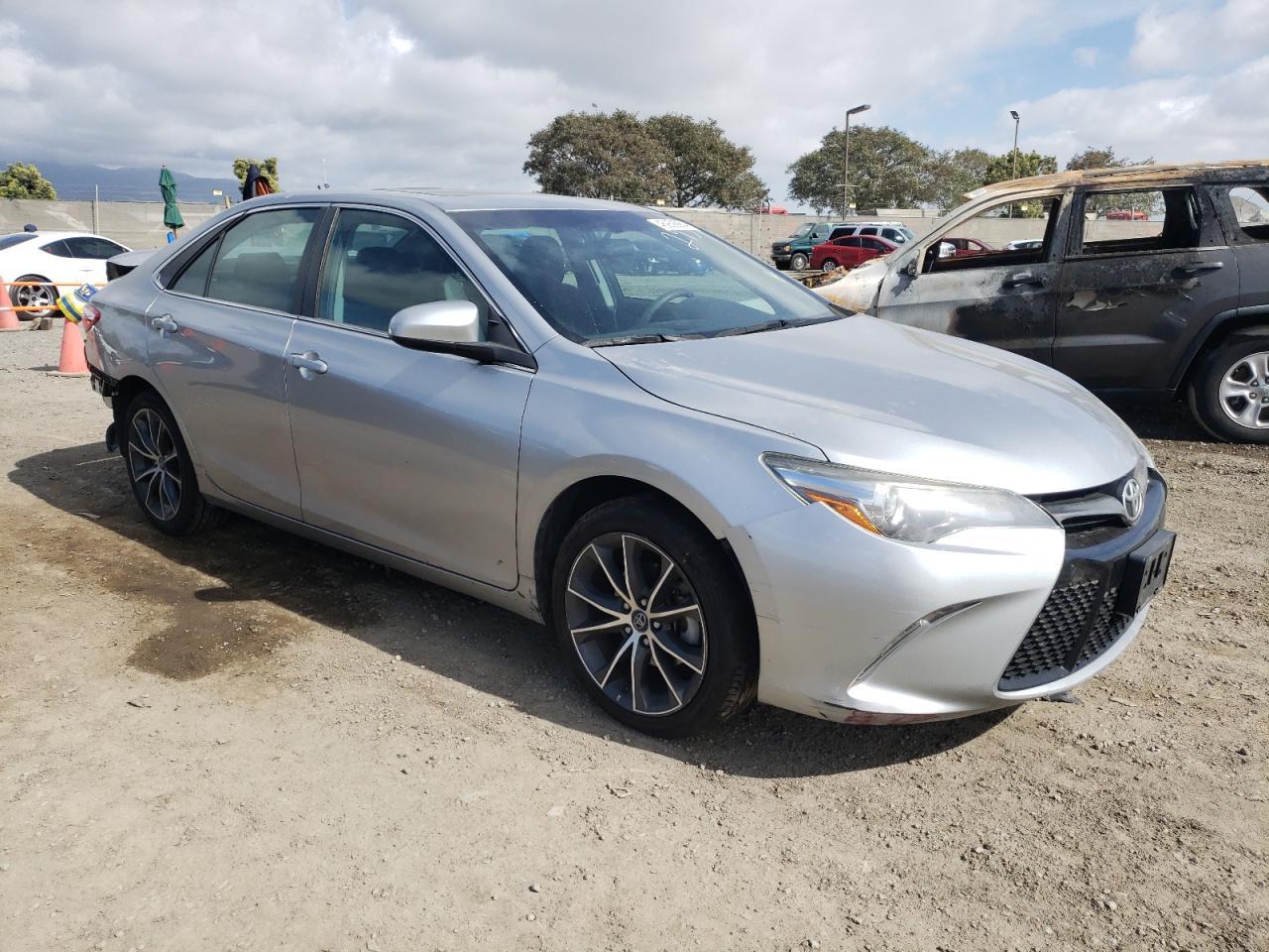 2017 TOYOTA CAMRY LE - Image 4
