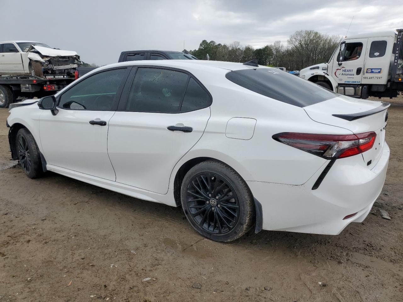 2021 TOYOTA CAMRY SE - Фото 2