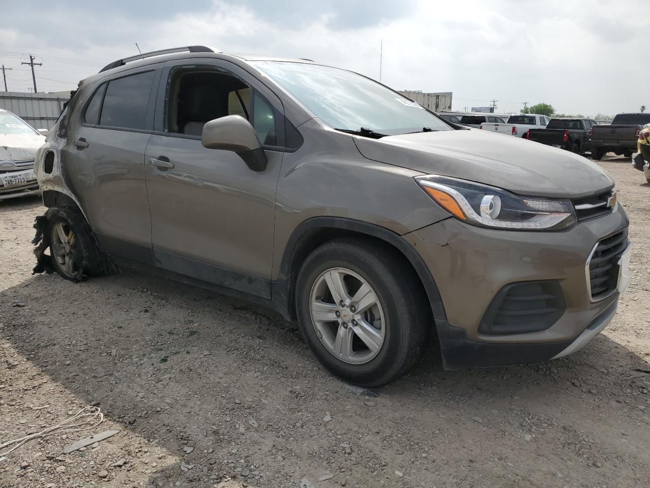 2021 CHEVROLET TRAX 1LT - Image 4