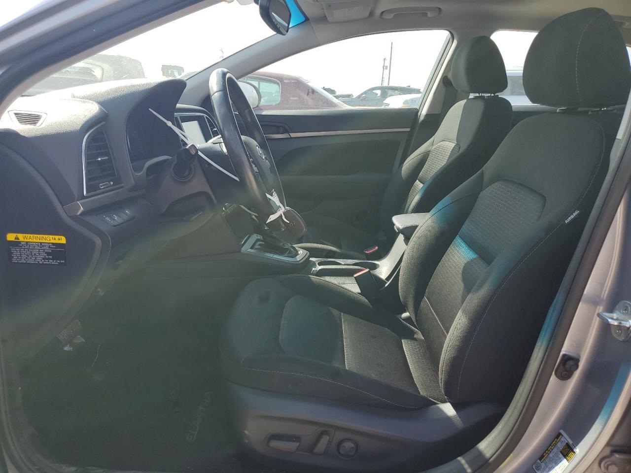 2017 HYUNDAI ELANTRA SE - Image 7