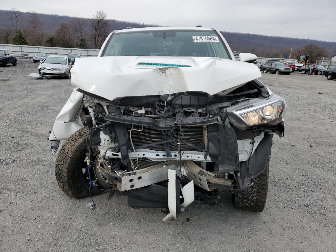 2018 TOYOTA 4RUNNER SR - Фото 5