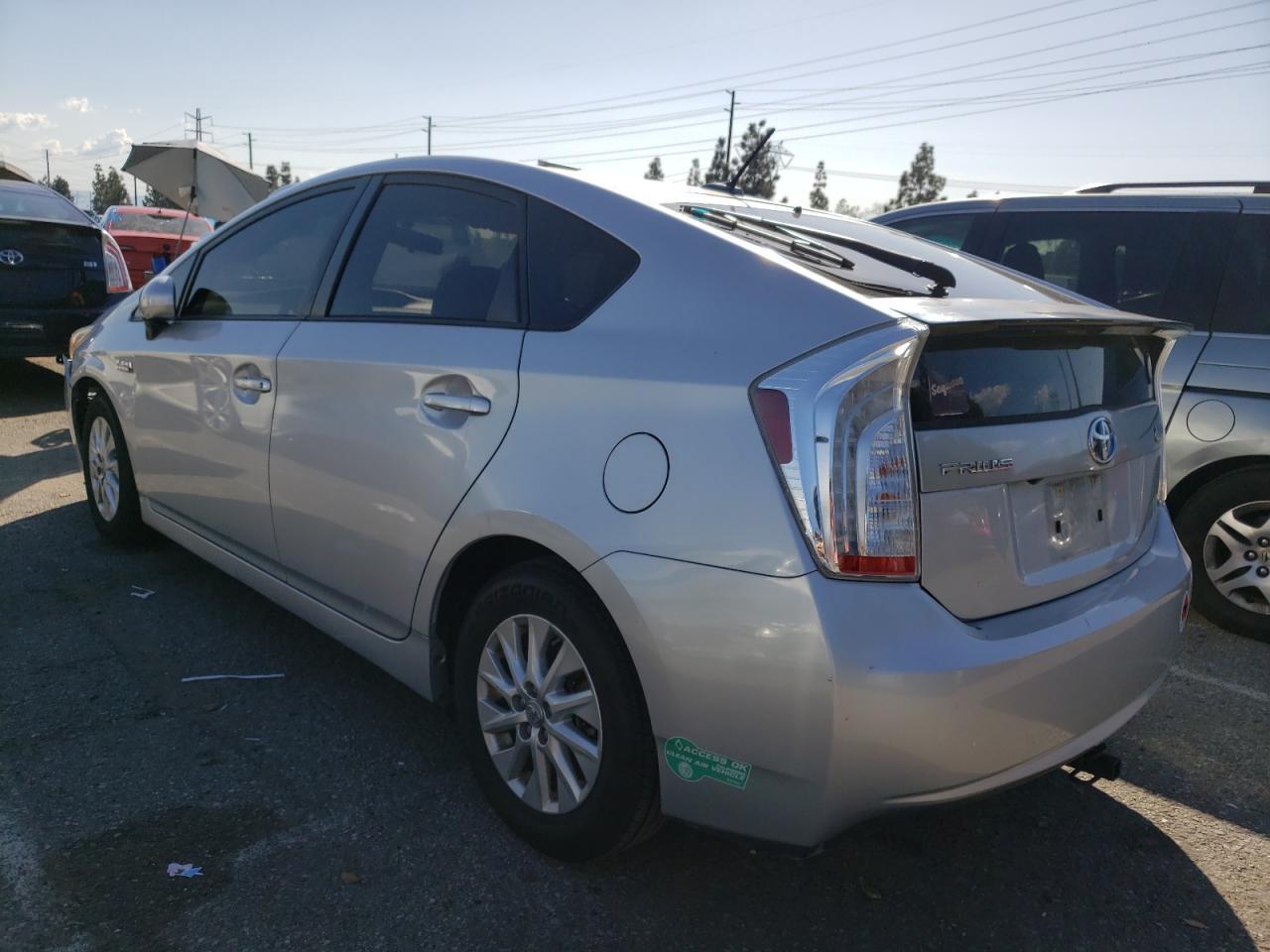 2015 TOYOTA PRIUS PLUG - Image 2