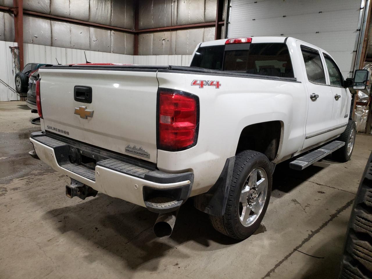 2015 CHEVROLET SILVERADO - Image 3