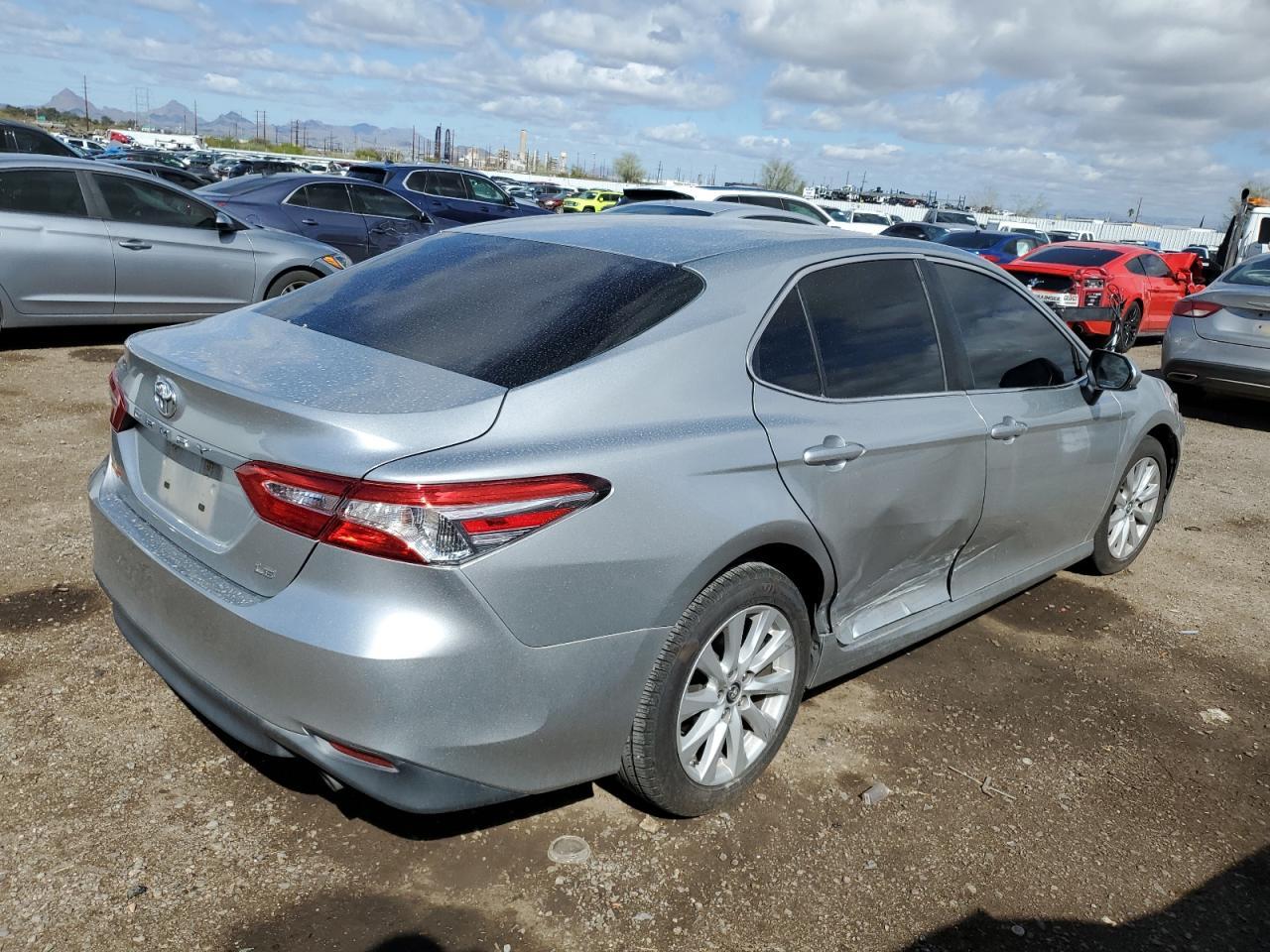 2018 TOYOTA CAMRY L - Image 3