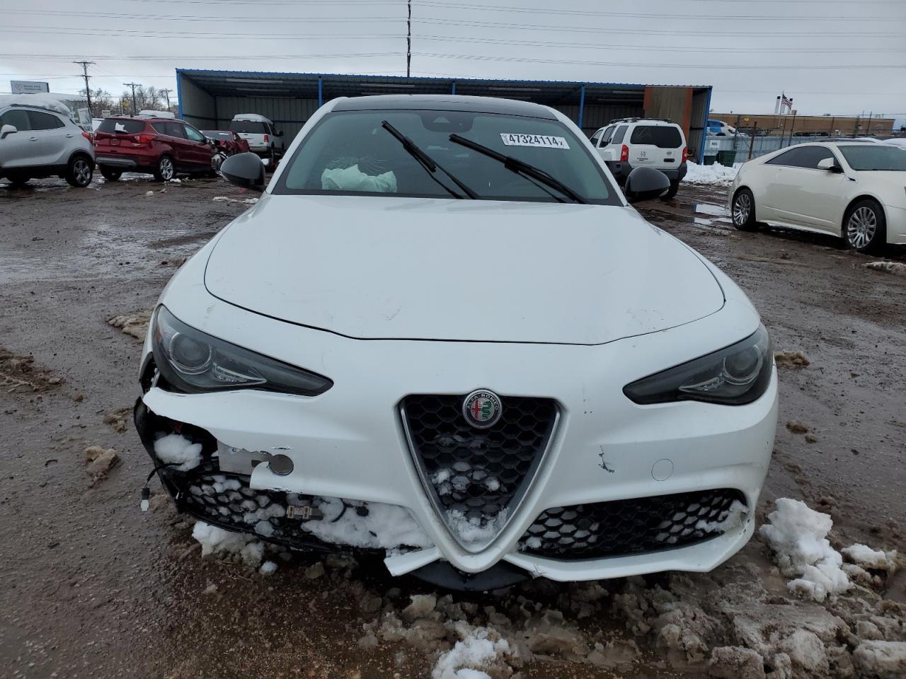 2017 ALFA ROMEO GIULIA TI - Image 5